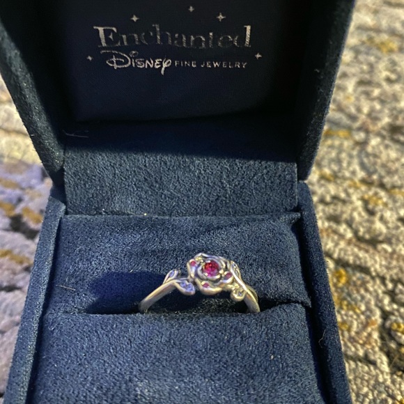 New Pandora Belle ring from Disney’s Beauty and the Beast! - Picture 4 of 5